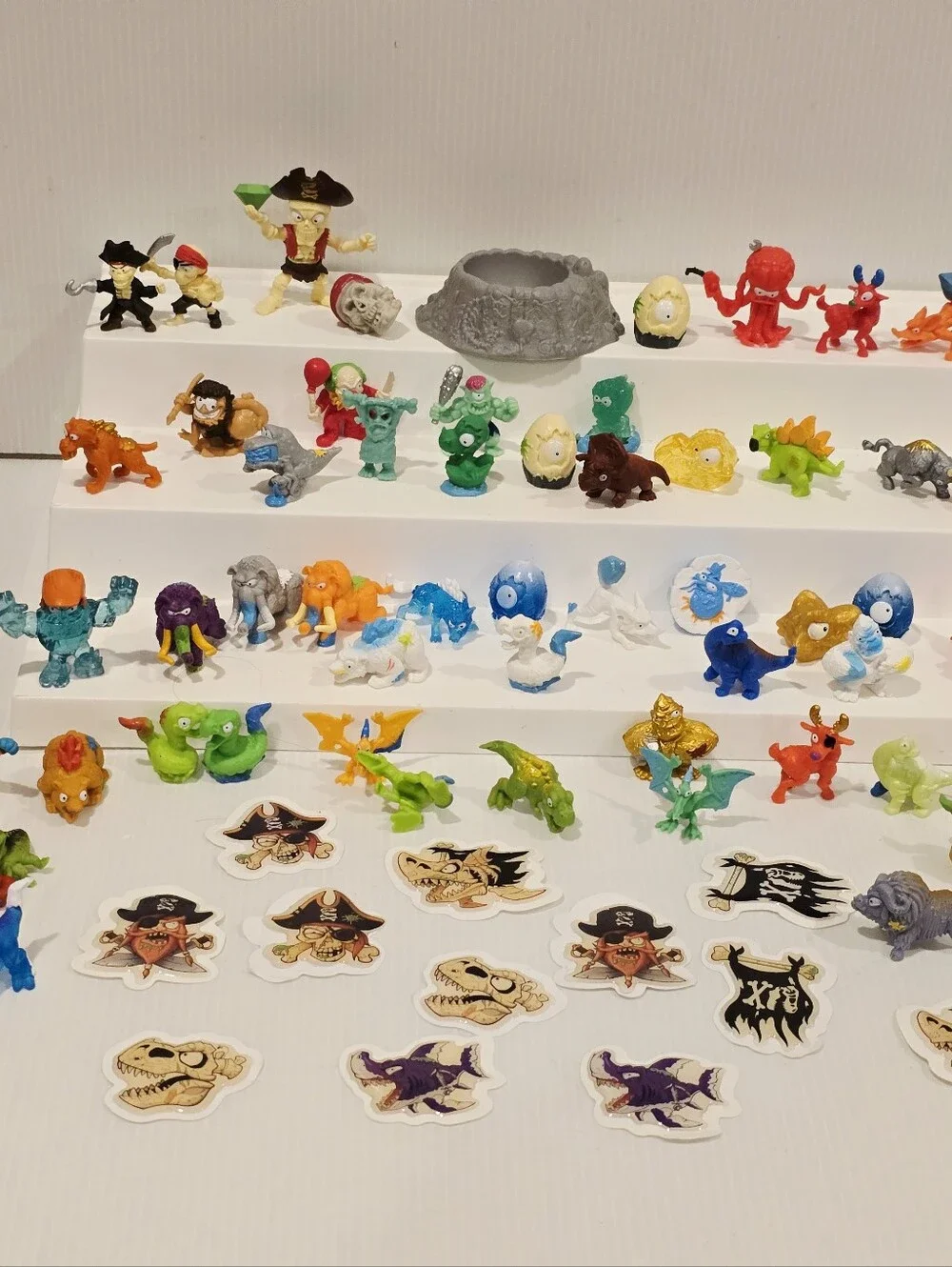 Zuru Smashers Dino Island, Ice Age and Pirate Ship Figure Set